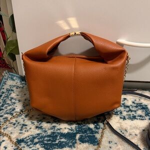 Elegant Tan Leather Women's Bag